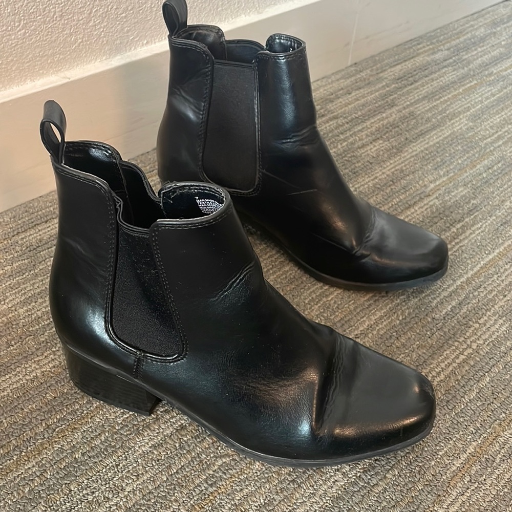 Chelsea Style Black Booties